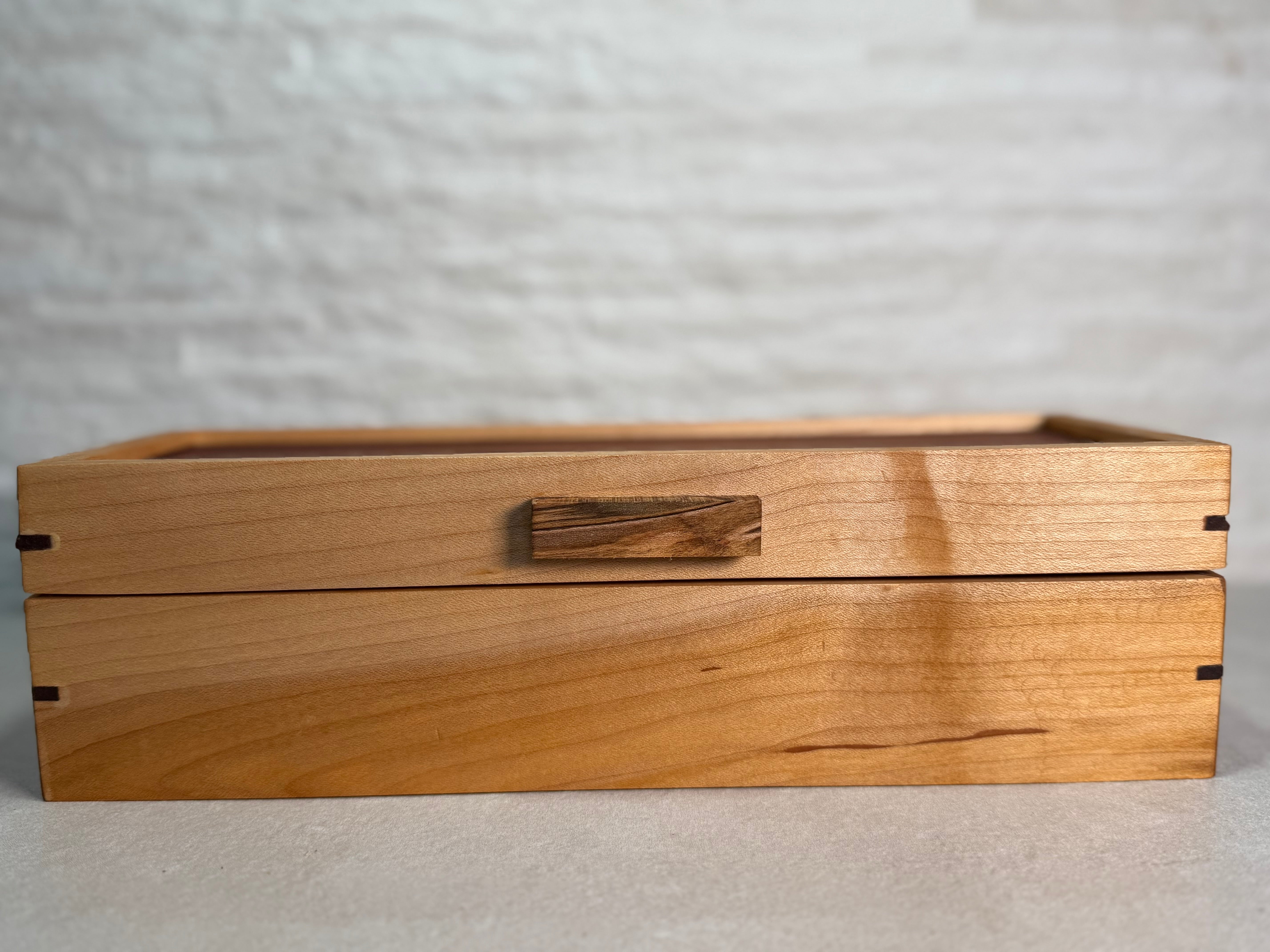 Cherry and Mahogany Snake HRT Box